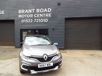 Used Renault Captur 2017 for sale - 79500237: Photo