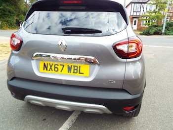 Used Renault Captur 2017 for sale - 79500237: Photo