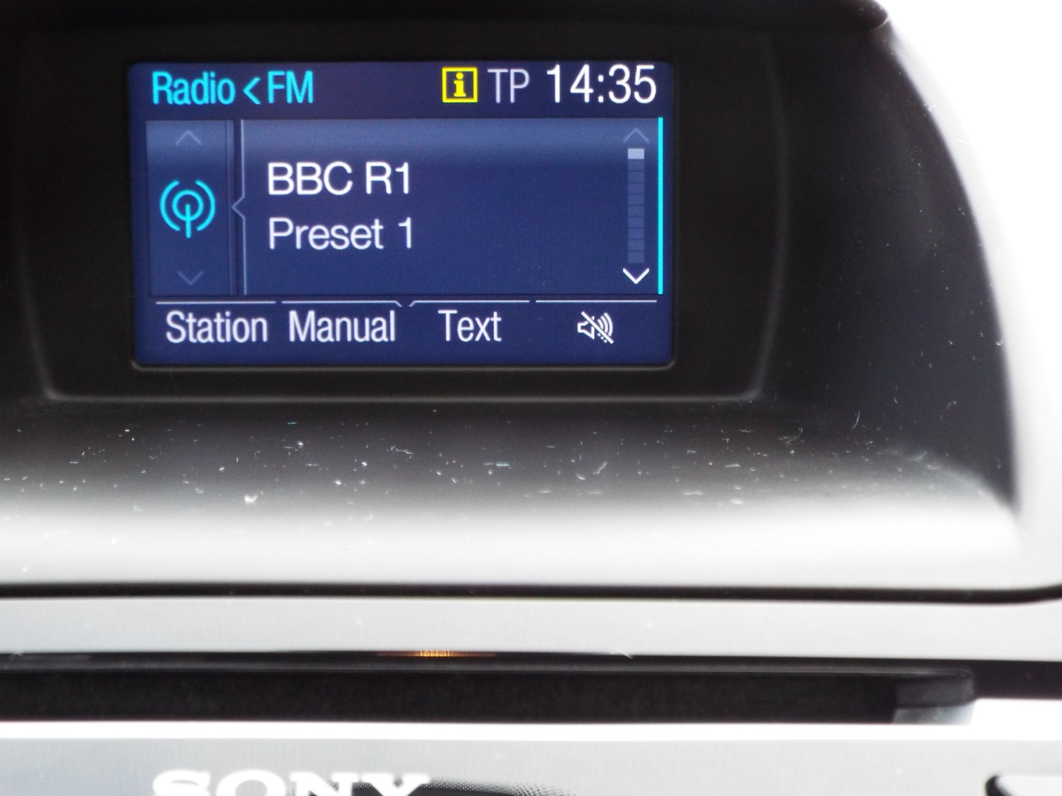 Used Ford Fiesta 2015 for sale - 77375700: Photo 37