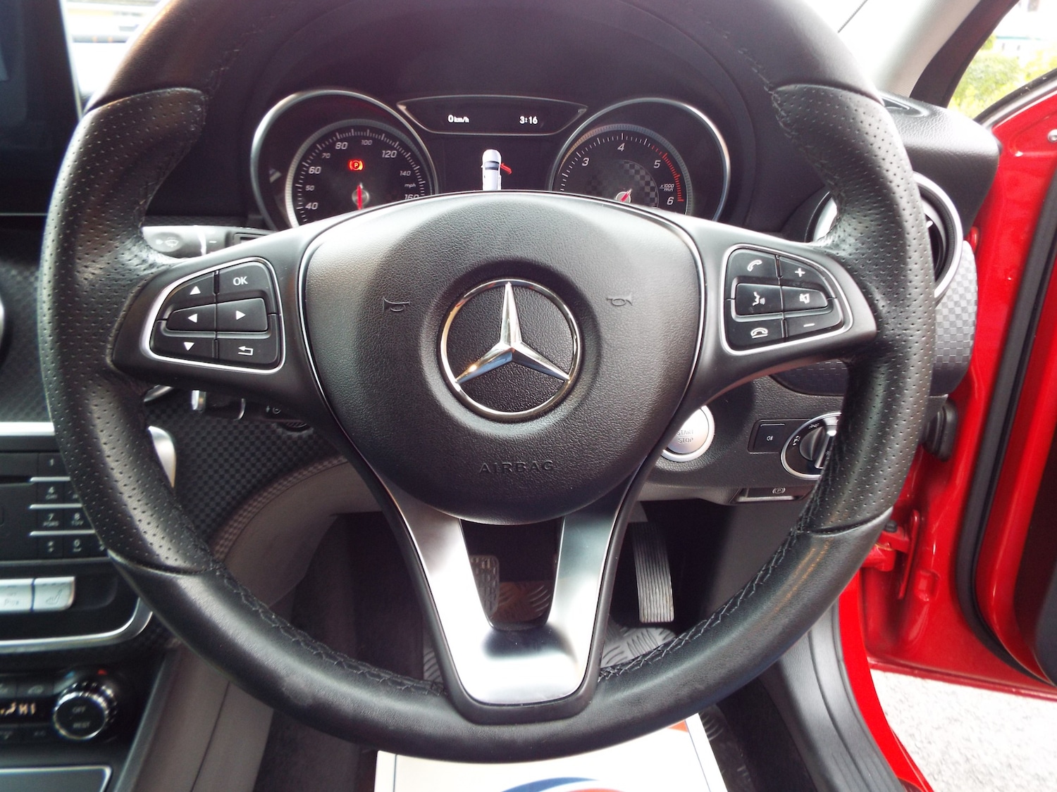 Used Mercedes-Benz A-Class 2017 for sale - 77508378: Photo 29