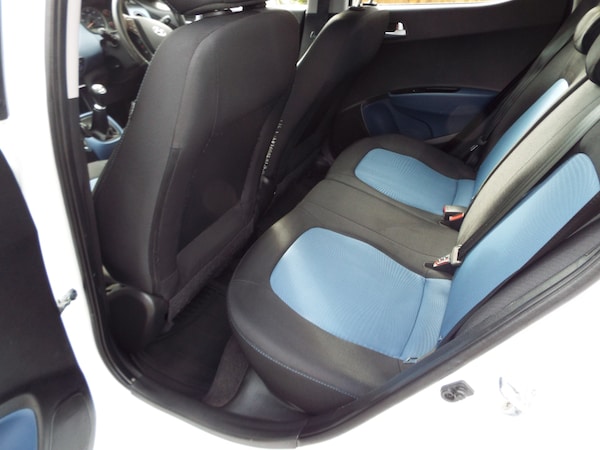 Used Hyundai i10 2016 for sale - 76157648: Photo 11
