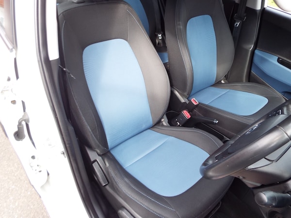 Used Hyundai i10 2016 for sale - 76157648: Photo 28