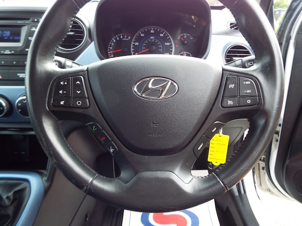 Used Hyundai i10 2016 for sale - 76157648: Photo 29