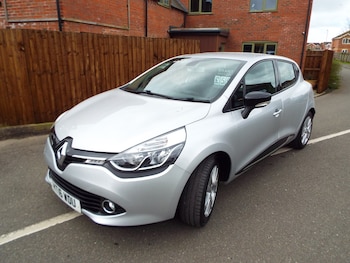 Used Renault Clio 2016 for sale - 77681881: Photo