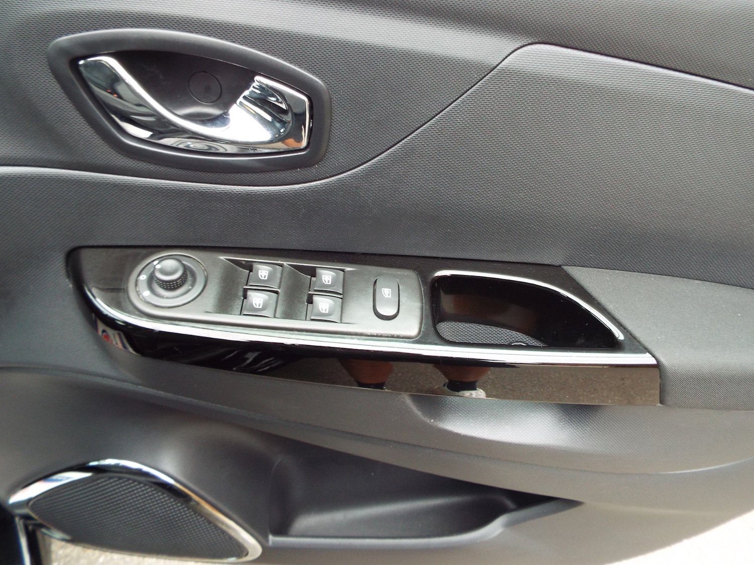 Used Renault Captur 2014 for sale - 76157661: Photo 21