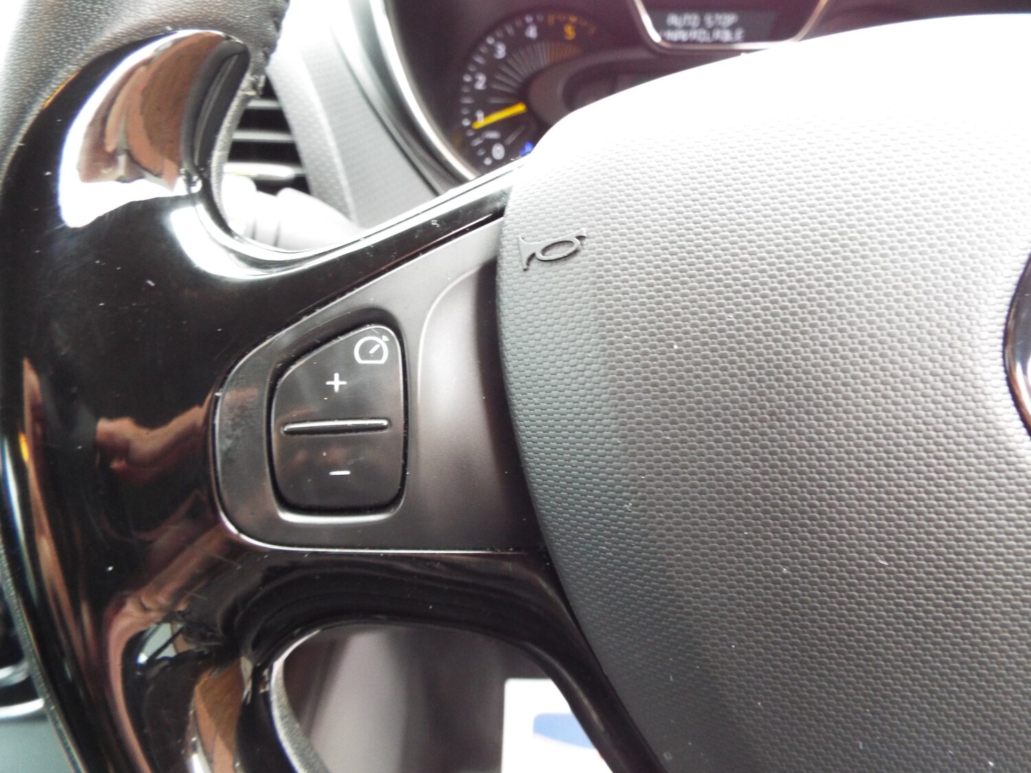 Used Renault Captur 2014 for sale - 76157661: Photo 28