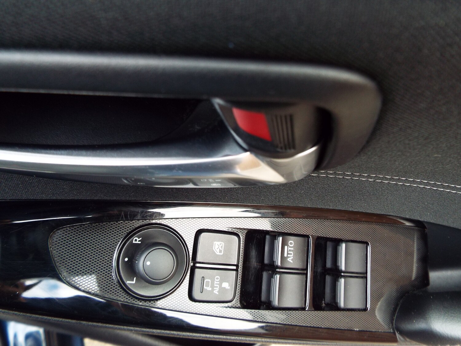 Used Mazda Mazda2 2018 for sale - 76170371: Photo 25