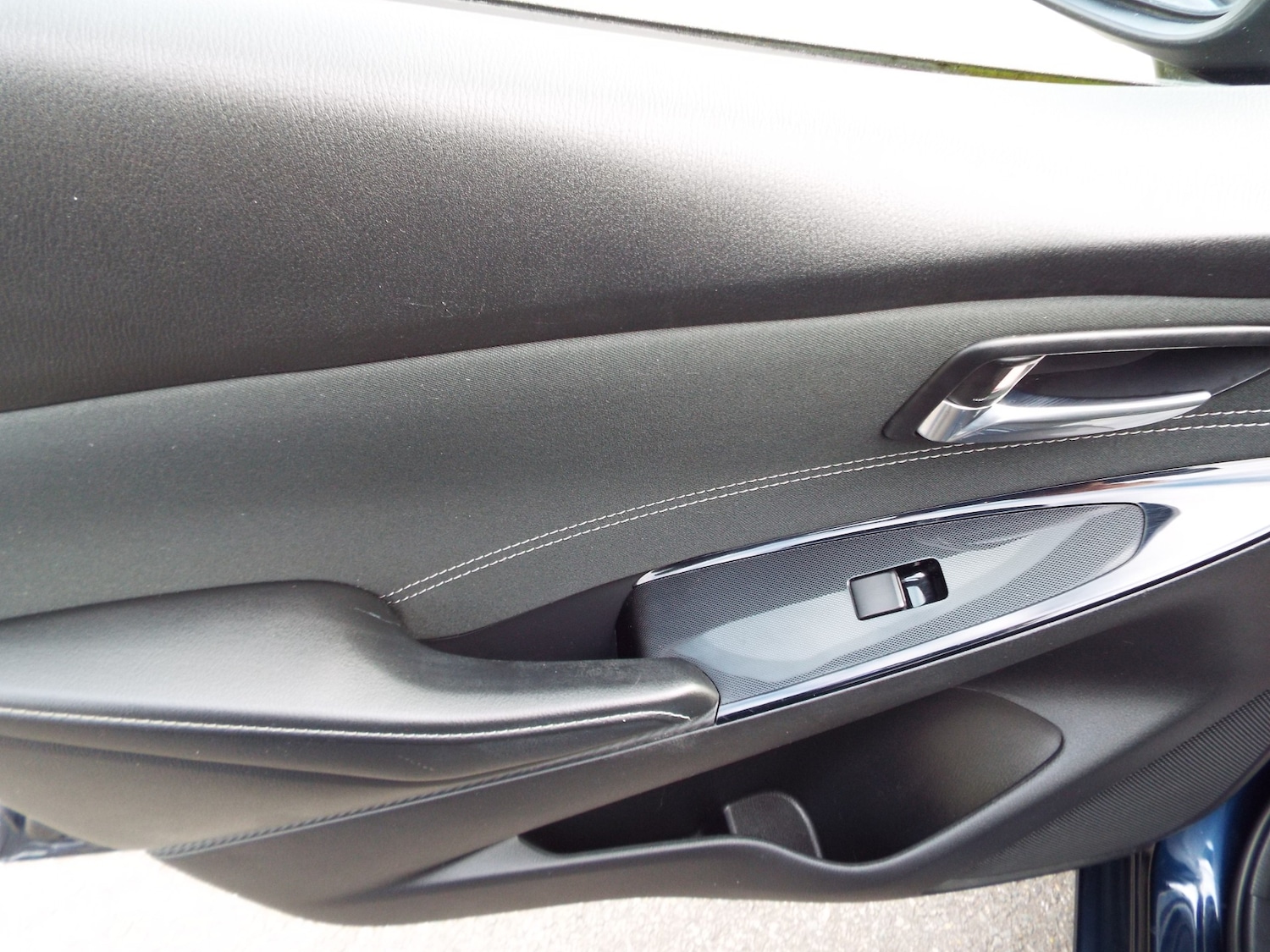 Used Mazda Mazda2 2018 for sale - 76170371: Photo 9