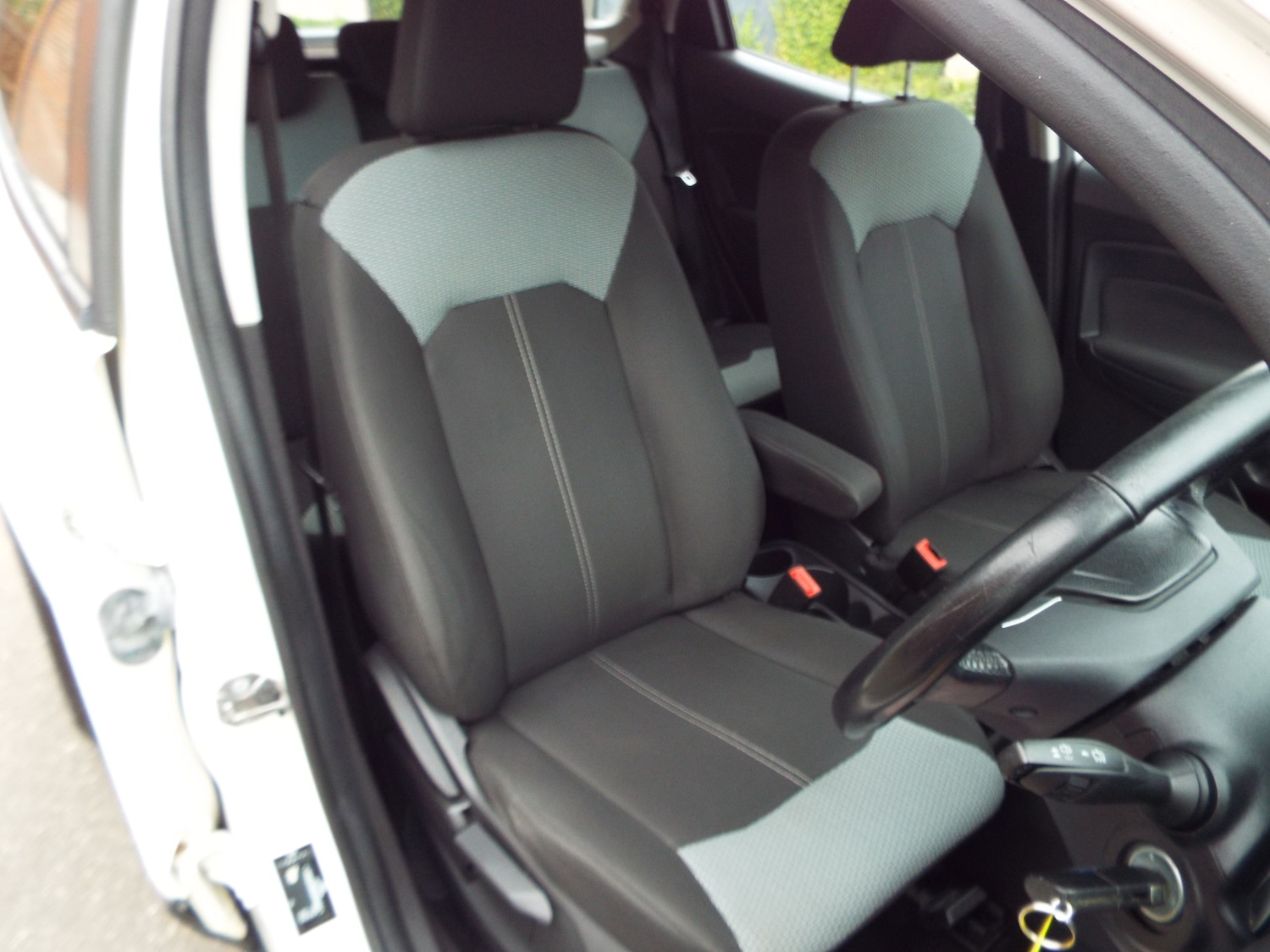 Used Ford Ecosport 2016 for sale - 76157752: Photo 26