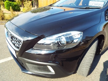 Used Volvo V40 2015 for sale - 79319921: Photo