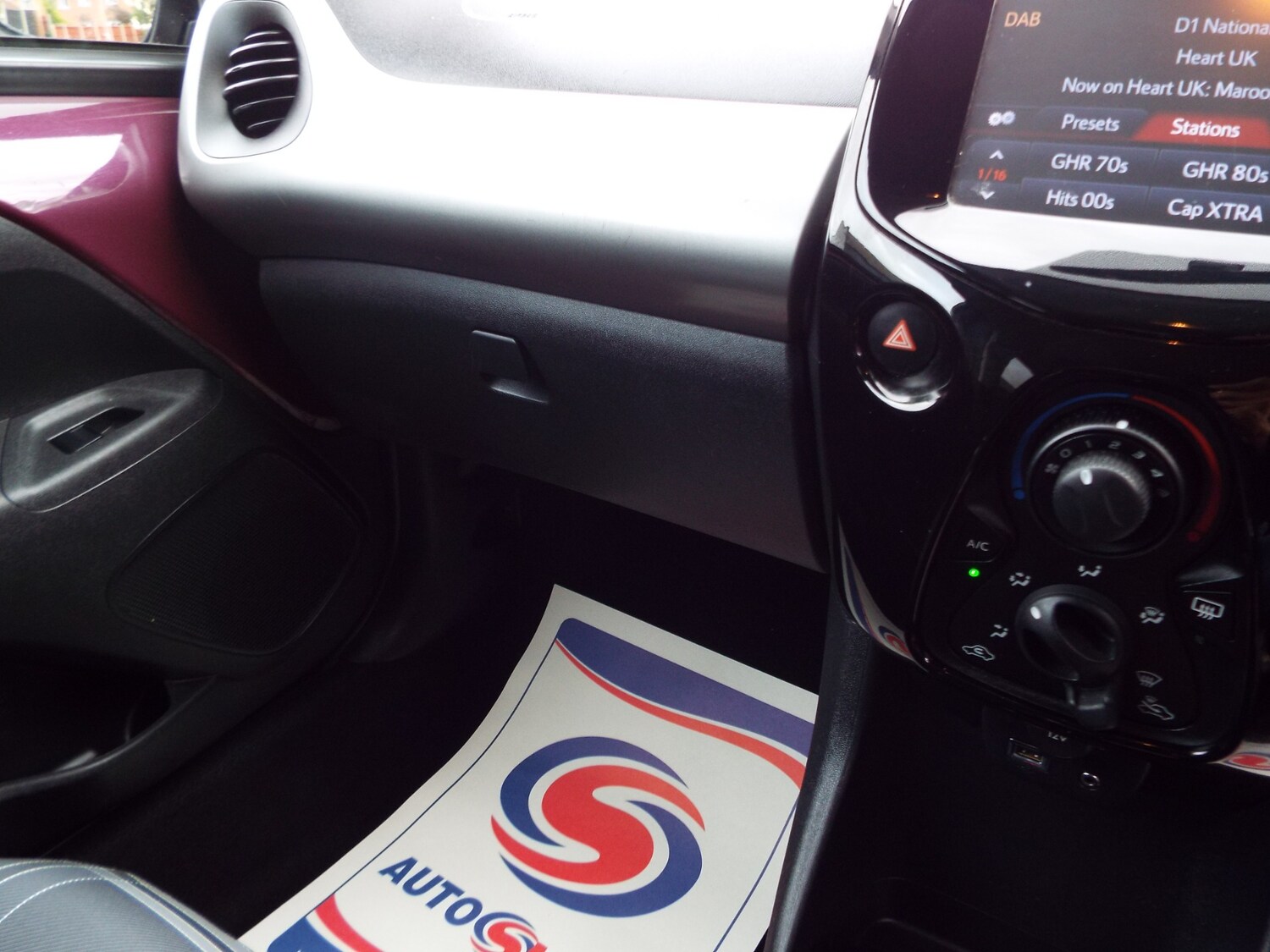 Used Peugeot 108 2016 for sale - 76157859: Photo 32