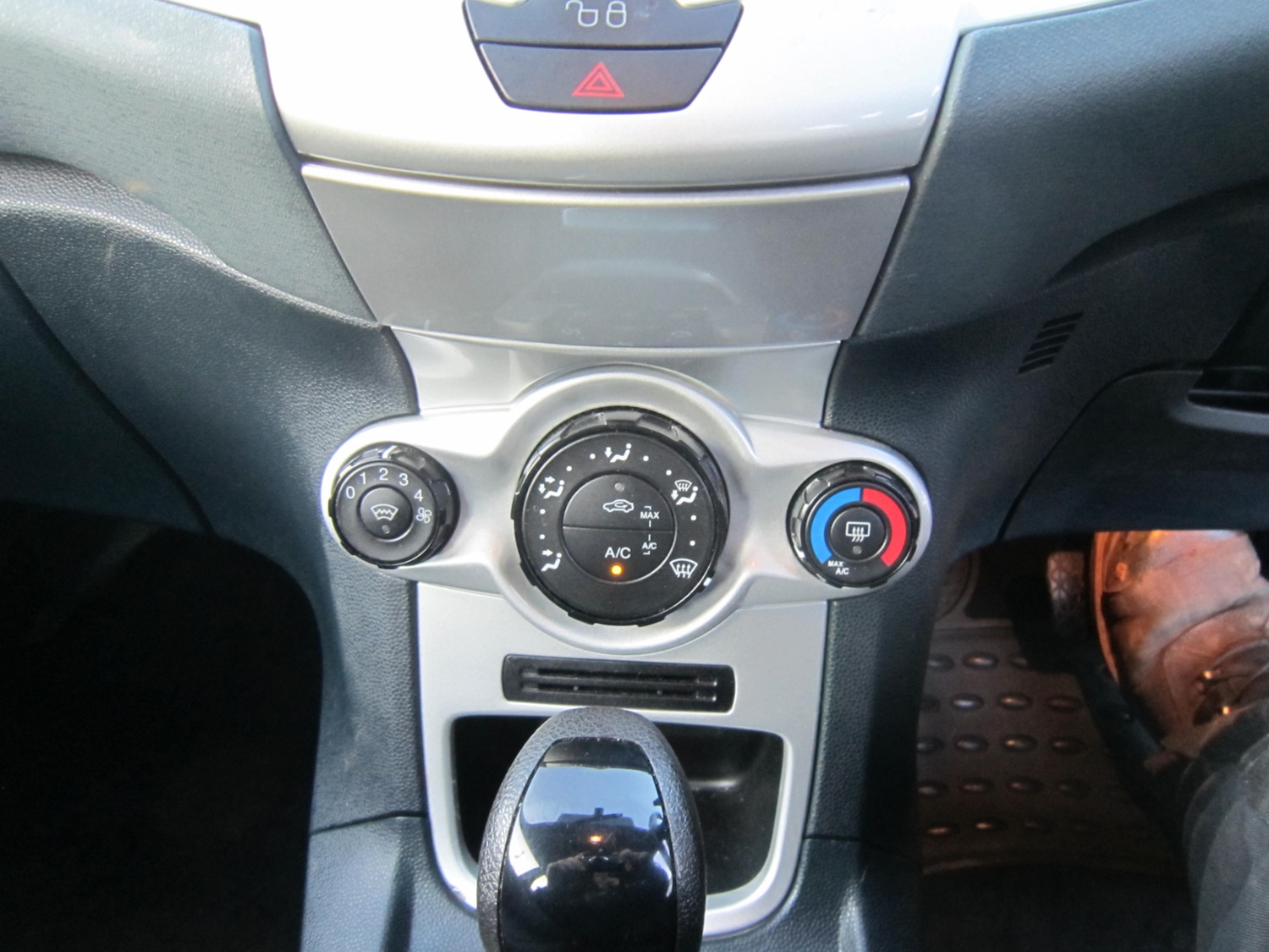 Used Ford Fiesta 2011 for sale - 77920847: Photo 13