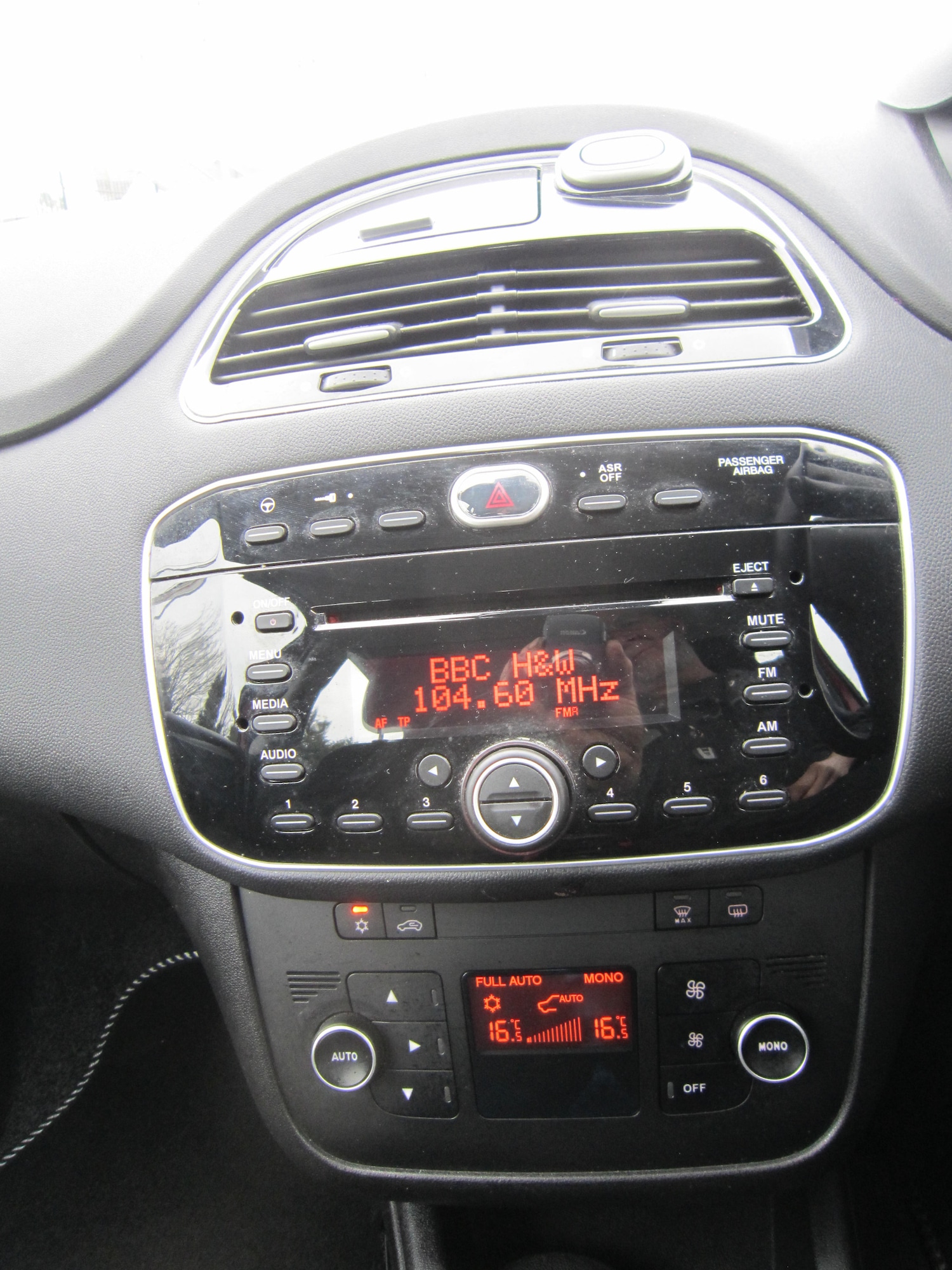 Used Fiat Punto 2016 for sale - 77981177: Photo 12