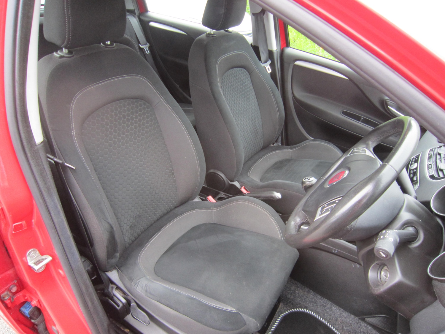 Used Fiat Punto 2016 for sale - 77981177: Photo 18