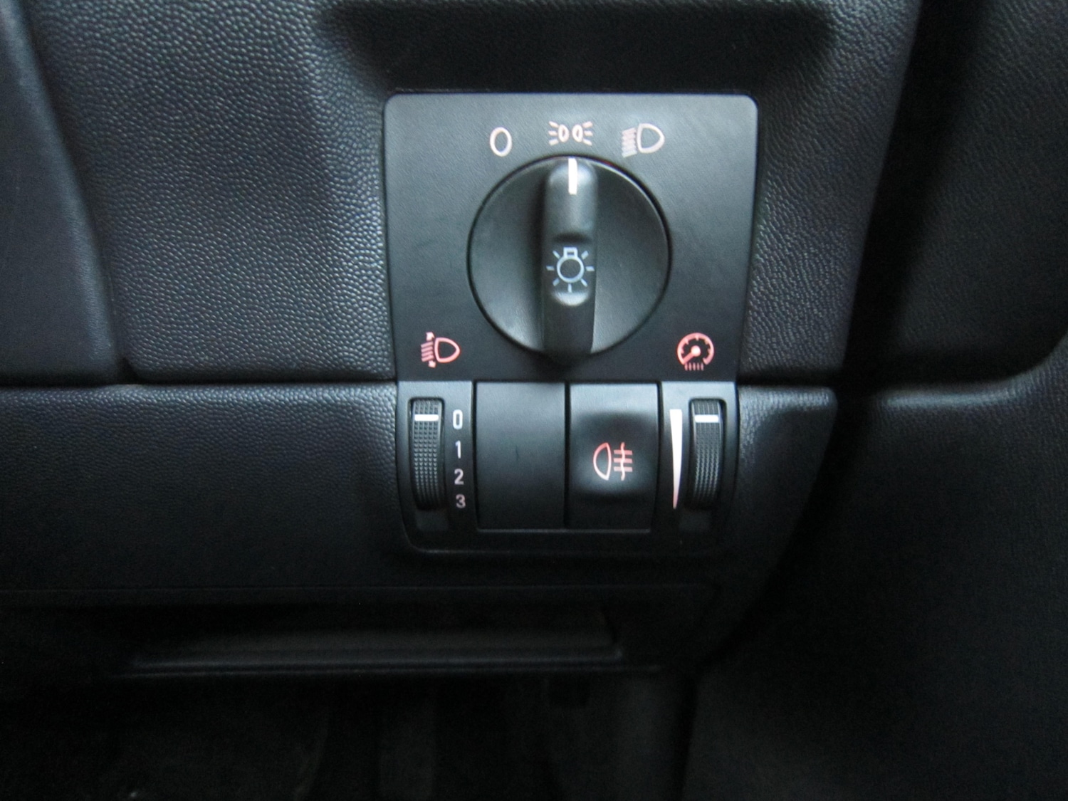 Used Vauxhall Corsa 2002 for sale - 77005527: Photo 13