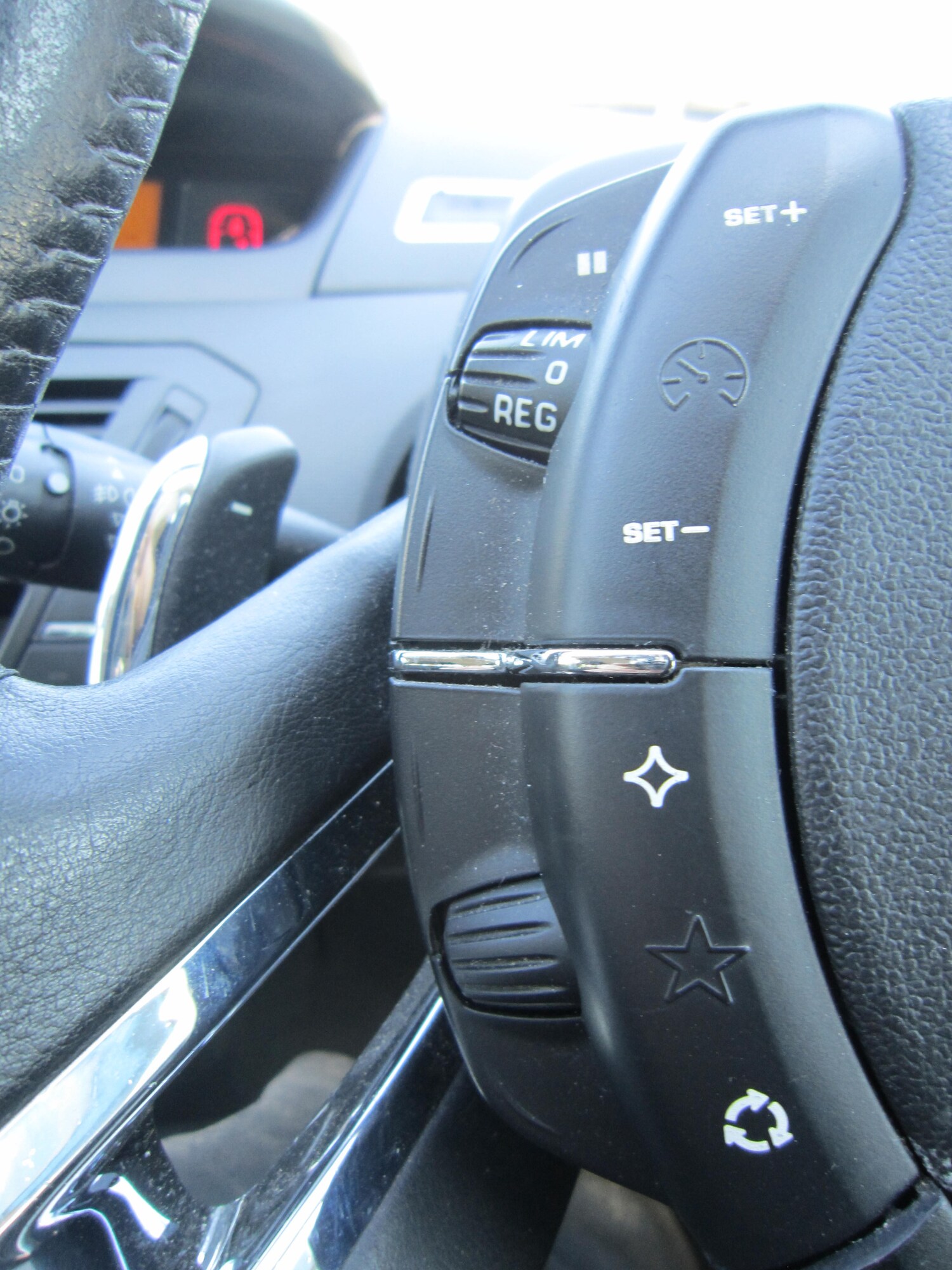 Used Citroen C4 Picasso 2010 for sale - 77961764: Photo 12