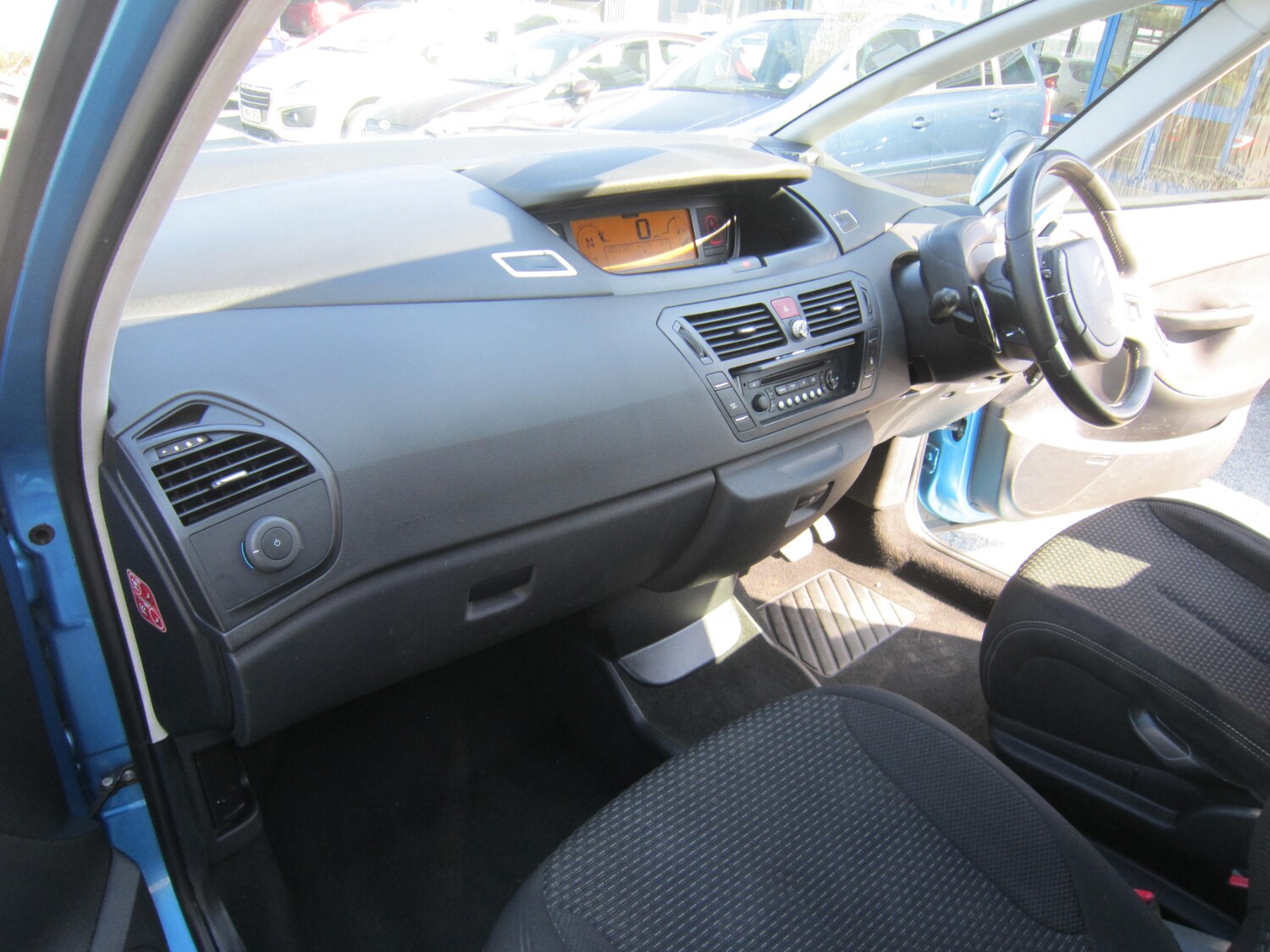 Used Citroen C4 Picasso 2010 for sale - 77961764: Photo 18