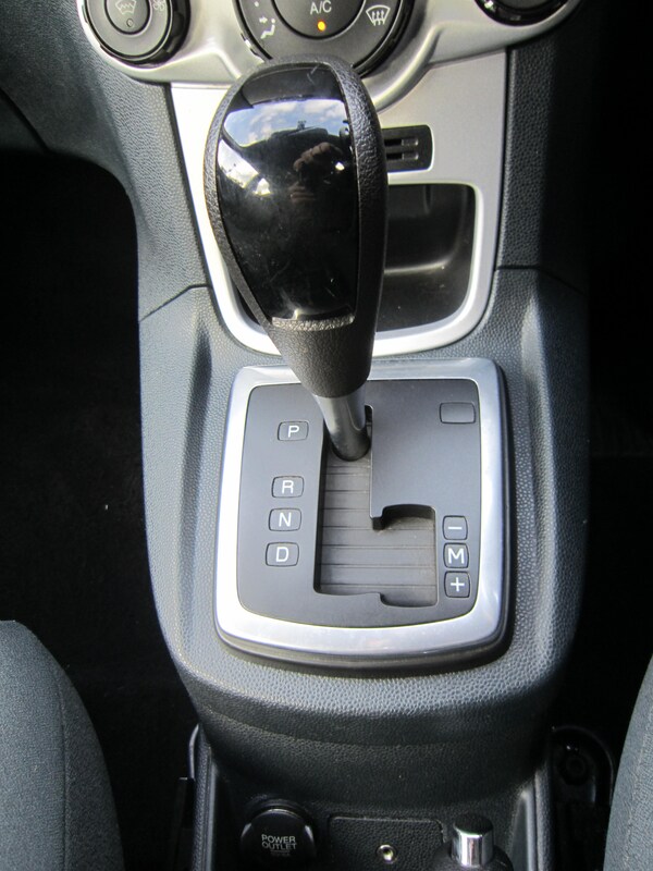 Used Ford Fiesta 2009 for sale - 76130924: Photo 14