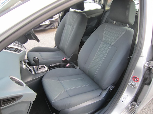 Used Ford Fiesta 2009 for sale - 76130924: Photo 24