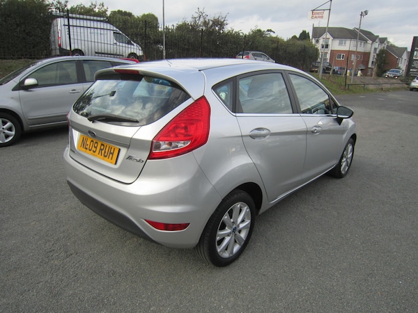 Used Ford Fiesta 2009 for sale - 76130924: Photo 8