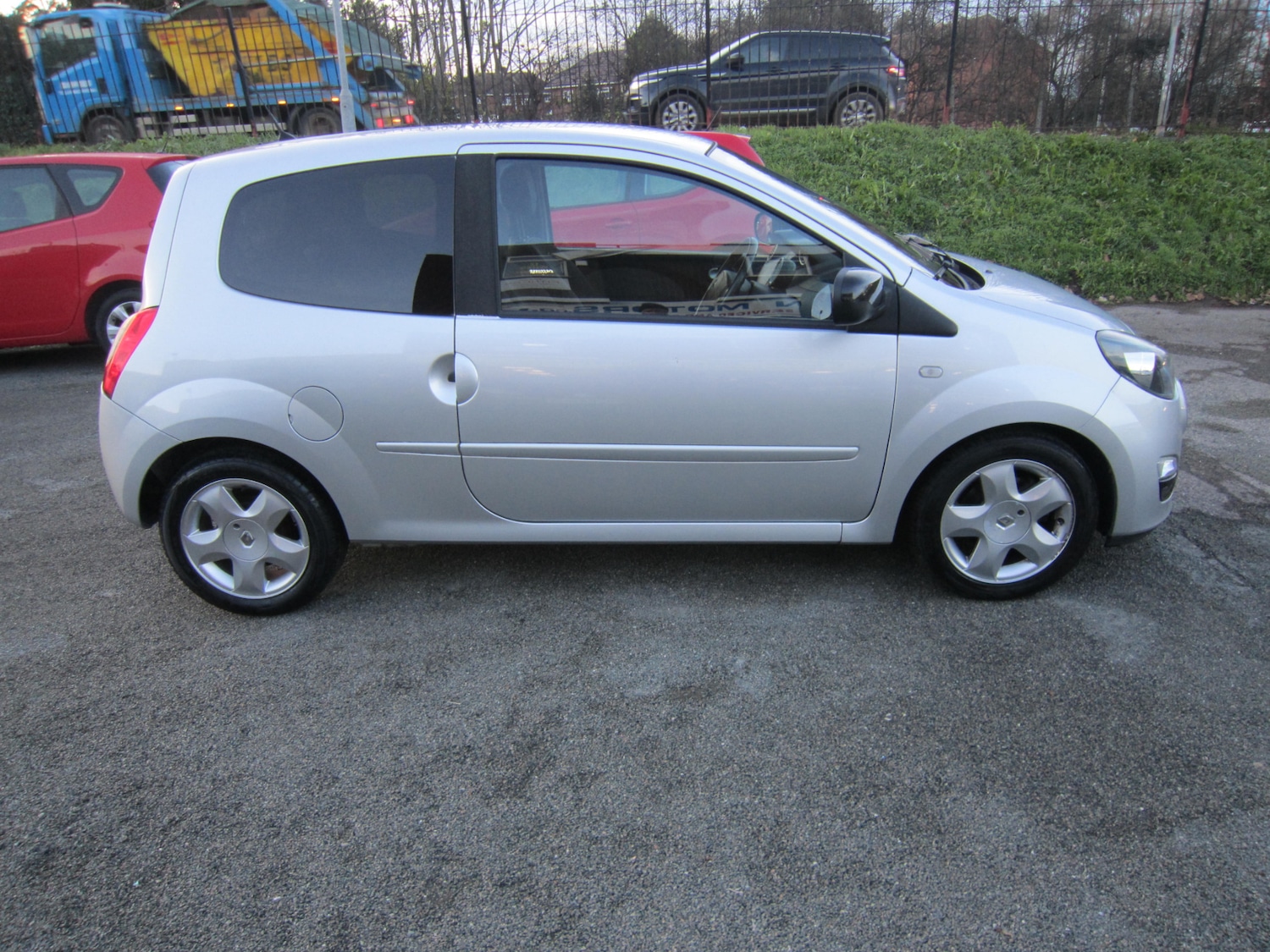 Used Renault Twingo 2013 for sale - 76652774: Photo 9