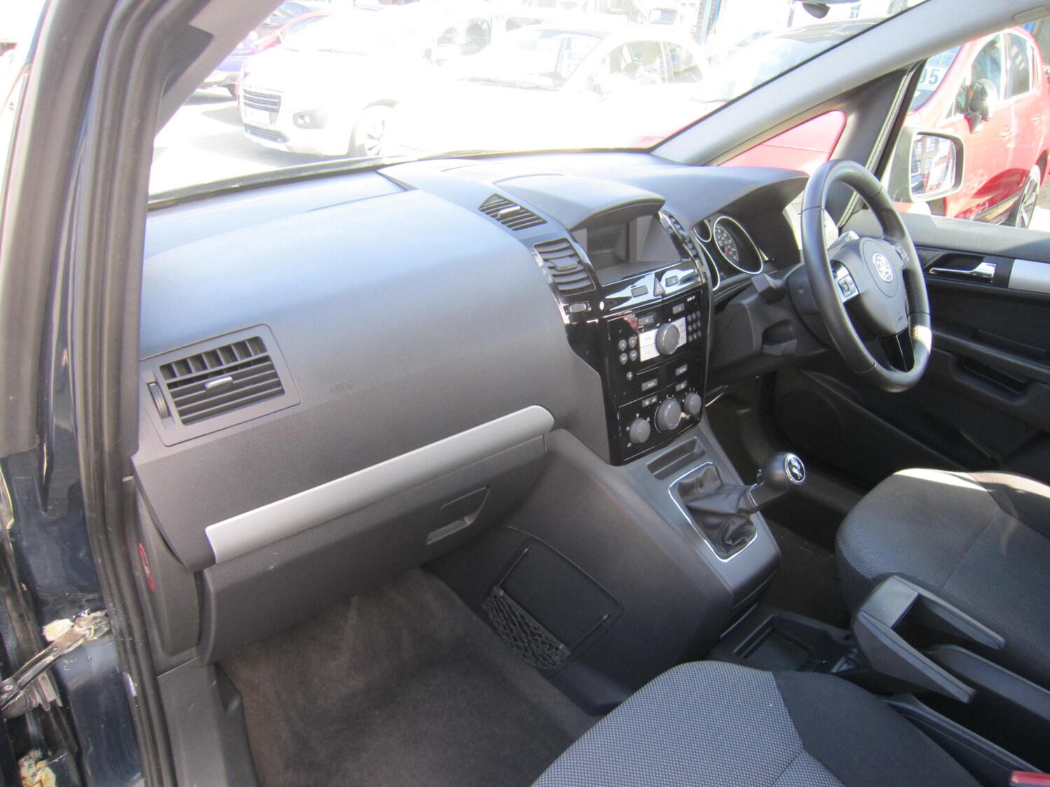 Used Vauxhall Zafira 2010 for sale - 77889152: Photo 22