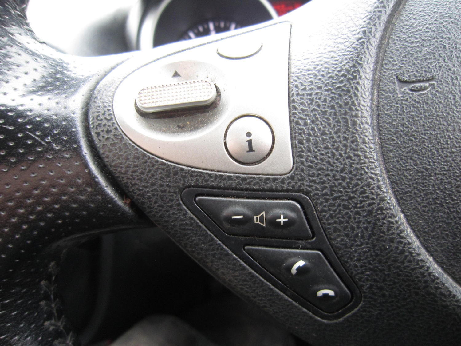Used Nissan Juke 2013 for sale - 76302078: Photo 13
