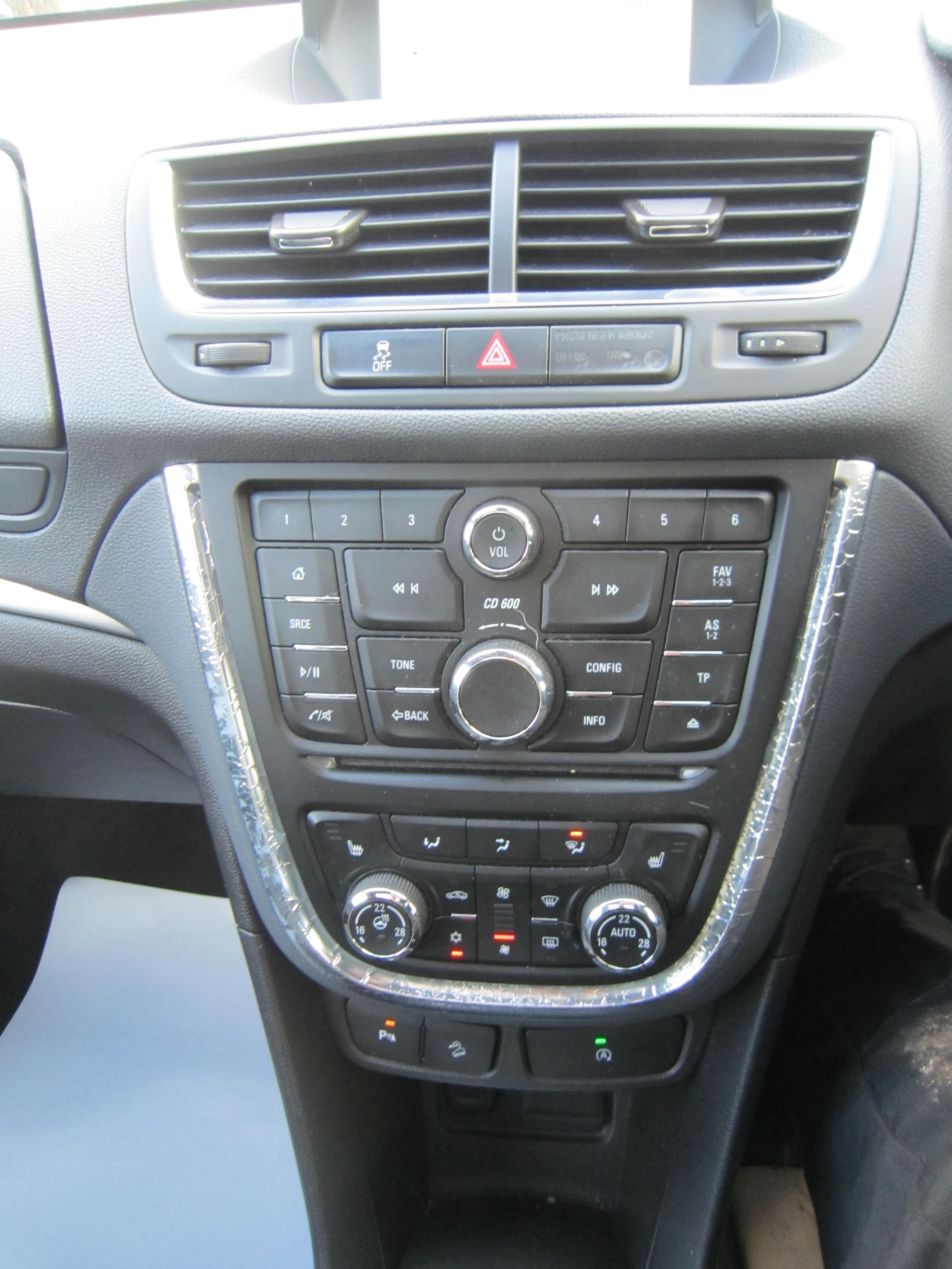 Used Vauxhall Mokka 2015 for sale - 77326545: Photo 12