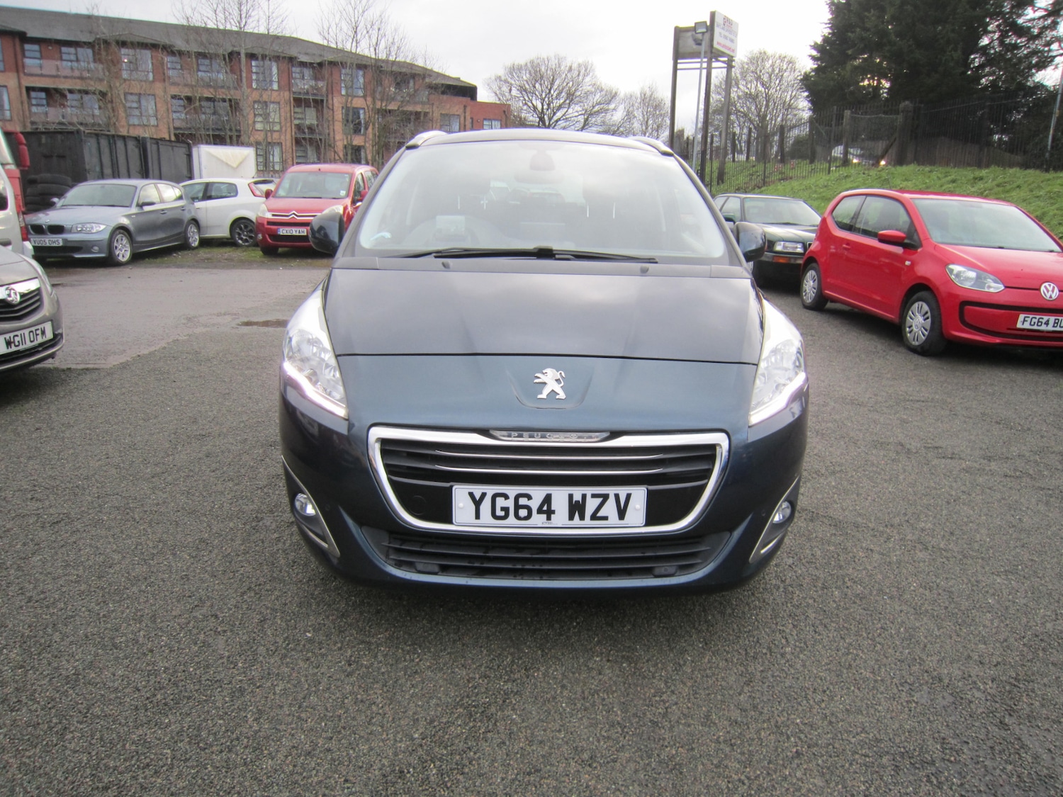 Used Peugeot 5008 2014 for sale - 77186411: Photo 2