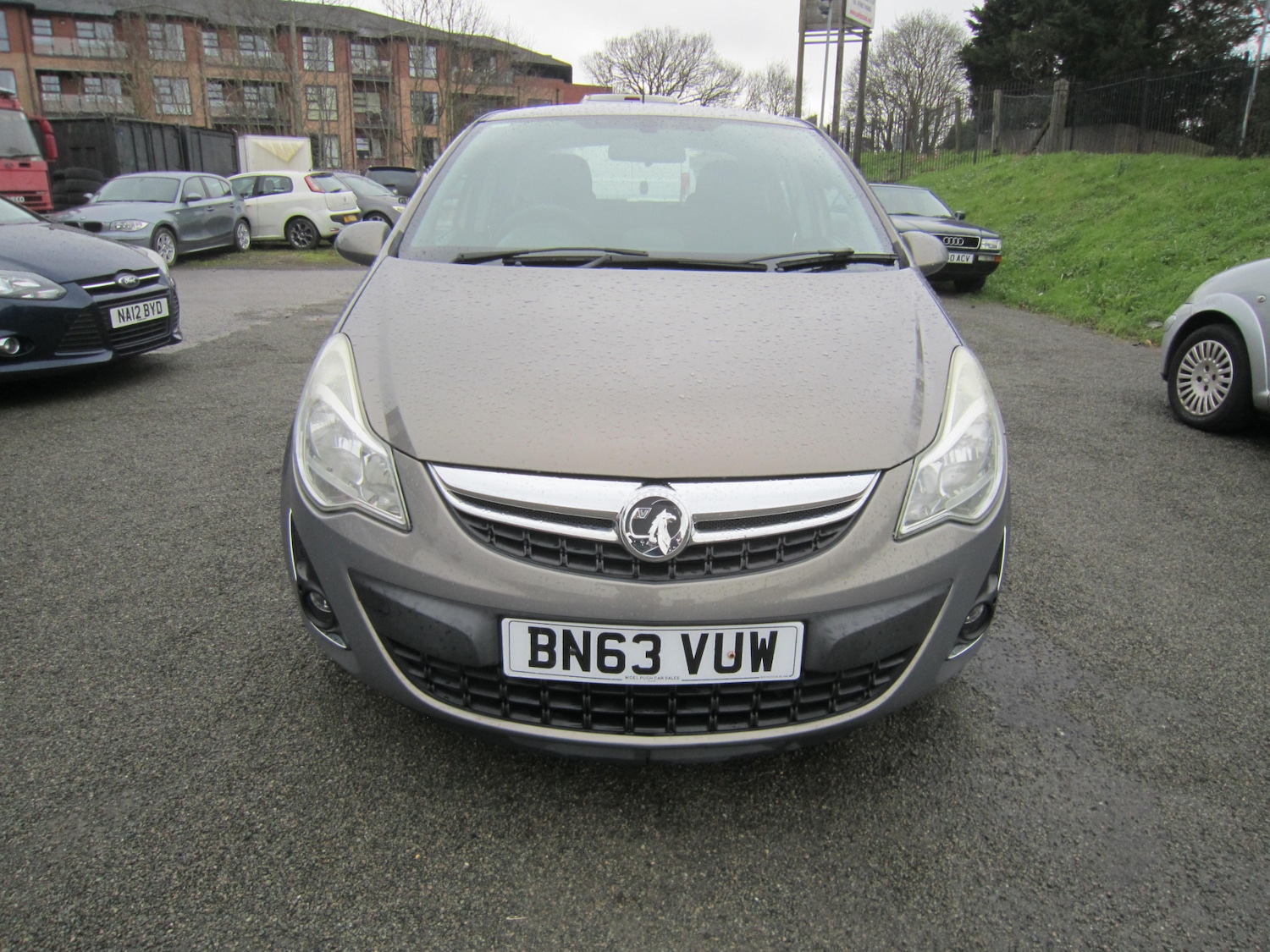 Used Vauxhall Corsa 2013 for sale - 77616811: Photo 2