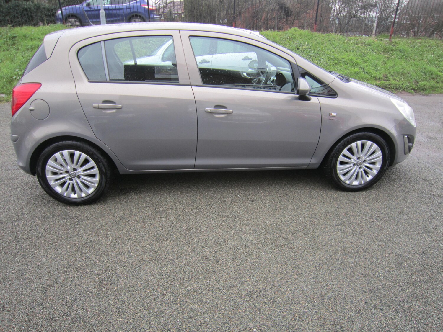 Used Vauxhall Corsa 2013 for sale - 77616811: Photo 9