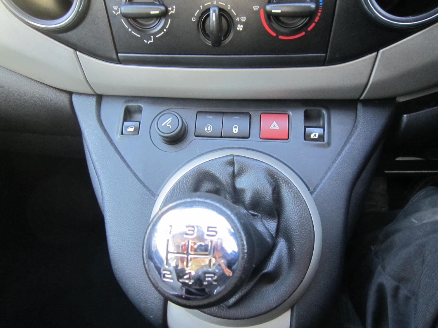 Used Peugeot Partner Tepee 2012 for sale - 76722517: Photo 13