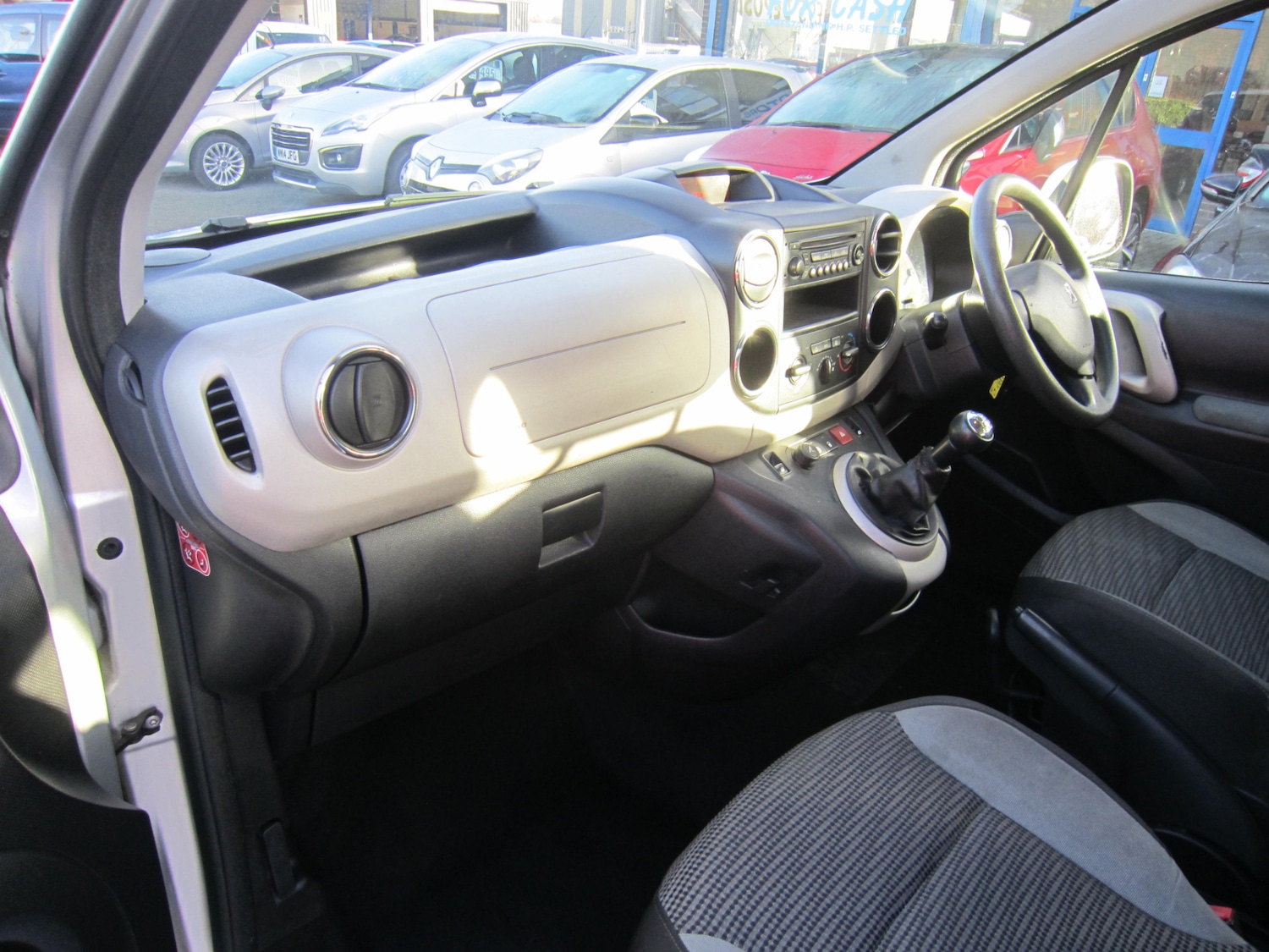 Used Peugeot Partner Tepee 2012 for sale - 76722517: Photo 17