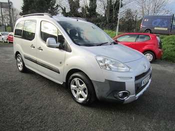 2012 (12) - 1.6 HDi 112 Outdoor 5dr New MOT included