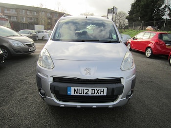 Used Peugeot Partner Tepee 2012 for sale - 76722517: Photo