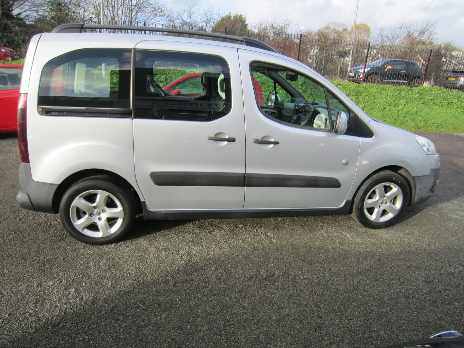 Used Peugeot Partner Tepee 2012 for sale - 76722517: Photo 9