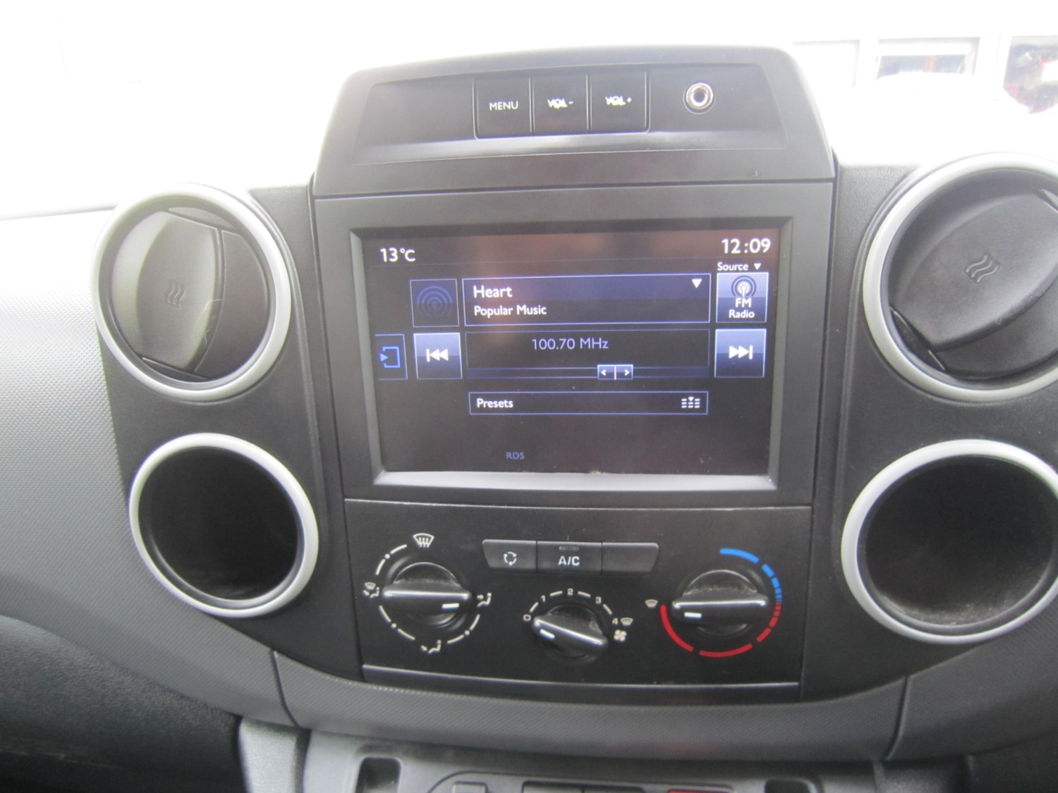 Used Peugeot Partner 2018 for sale - 77815163: Photo 12