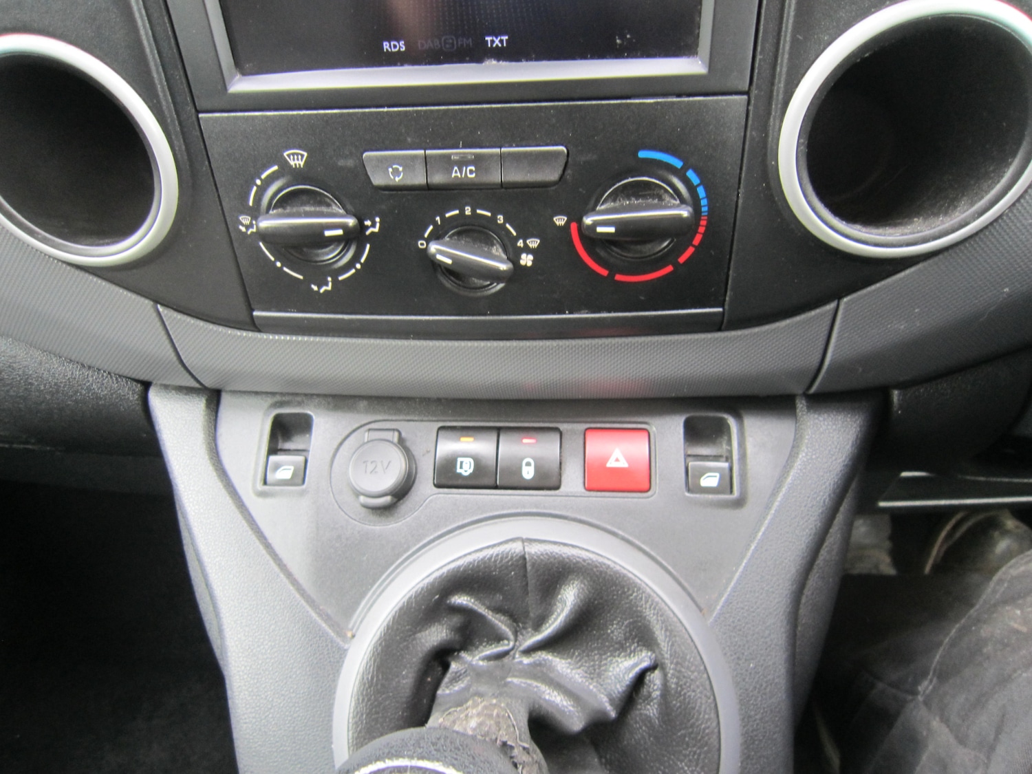 Used Peugeot Partner 2018 for sale - 77815163: Photo 13