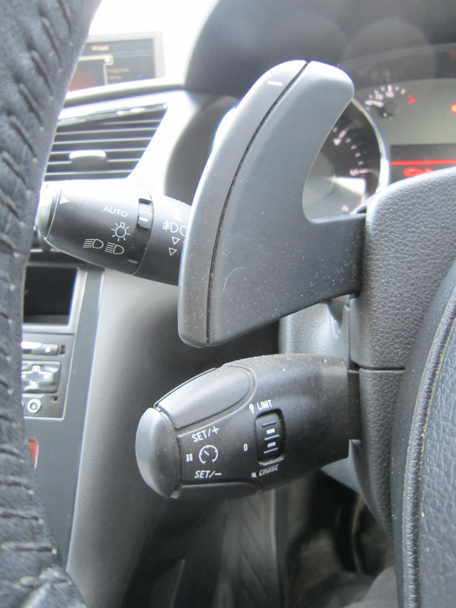 Used Peugeot 3008 2015 for sale - 76682384: Photo 17