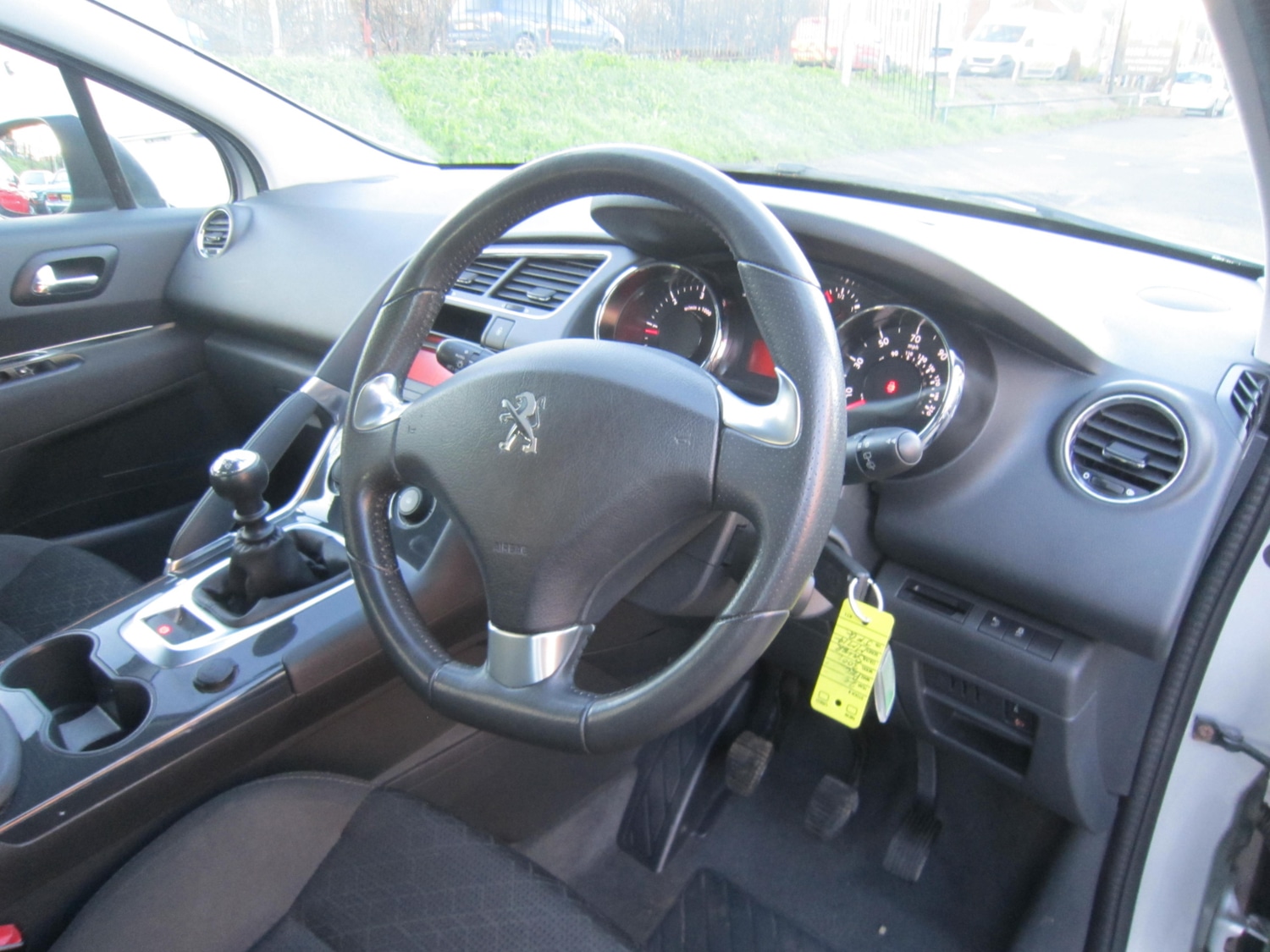 Used Peugeot 3008 2014 for sale - 76640094: Photo 10