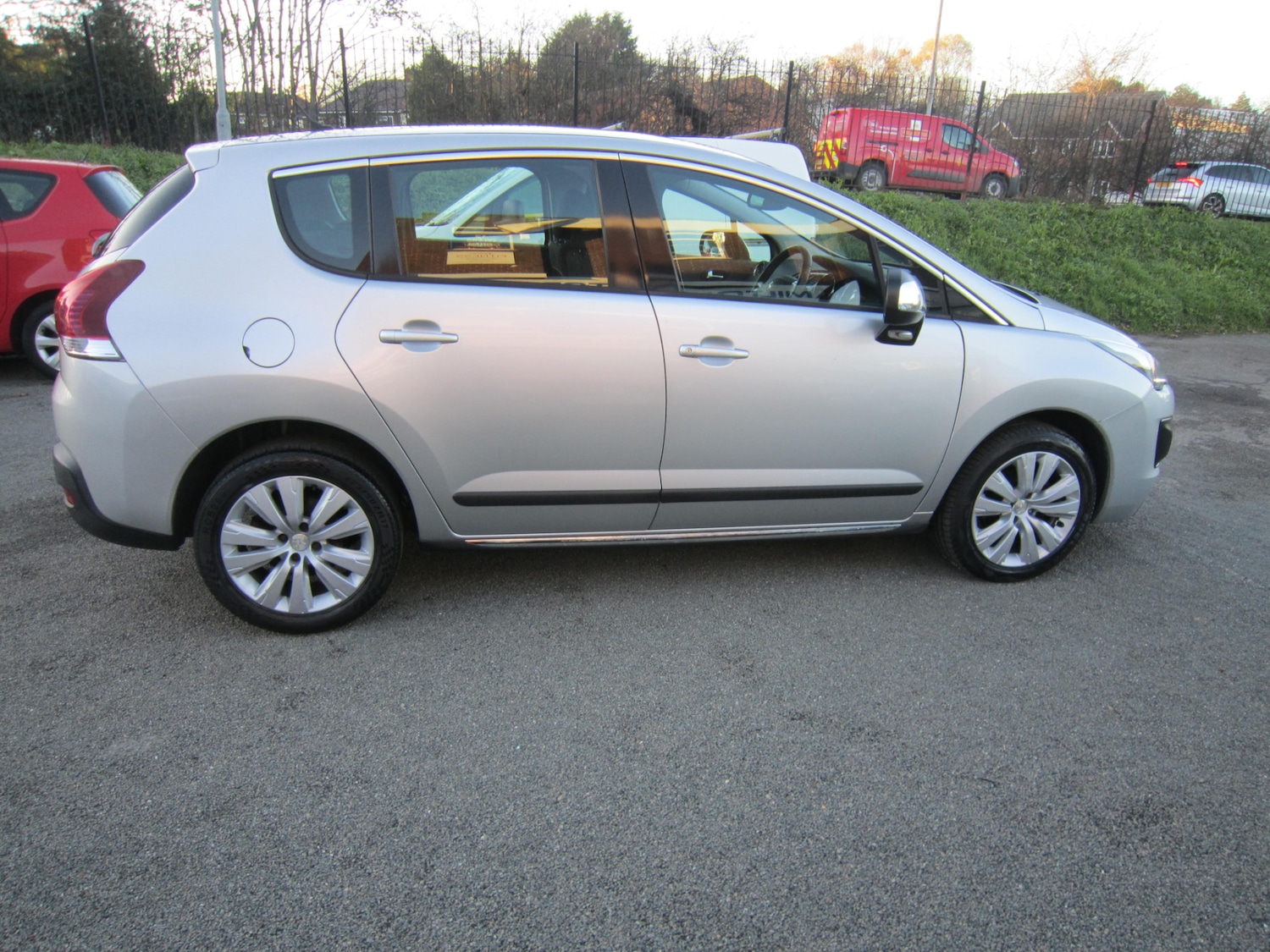 Used Peugeot 3008 2014 for sale - 76640094: Photo 9