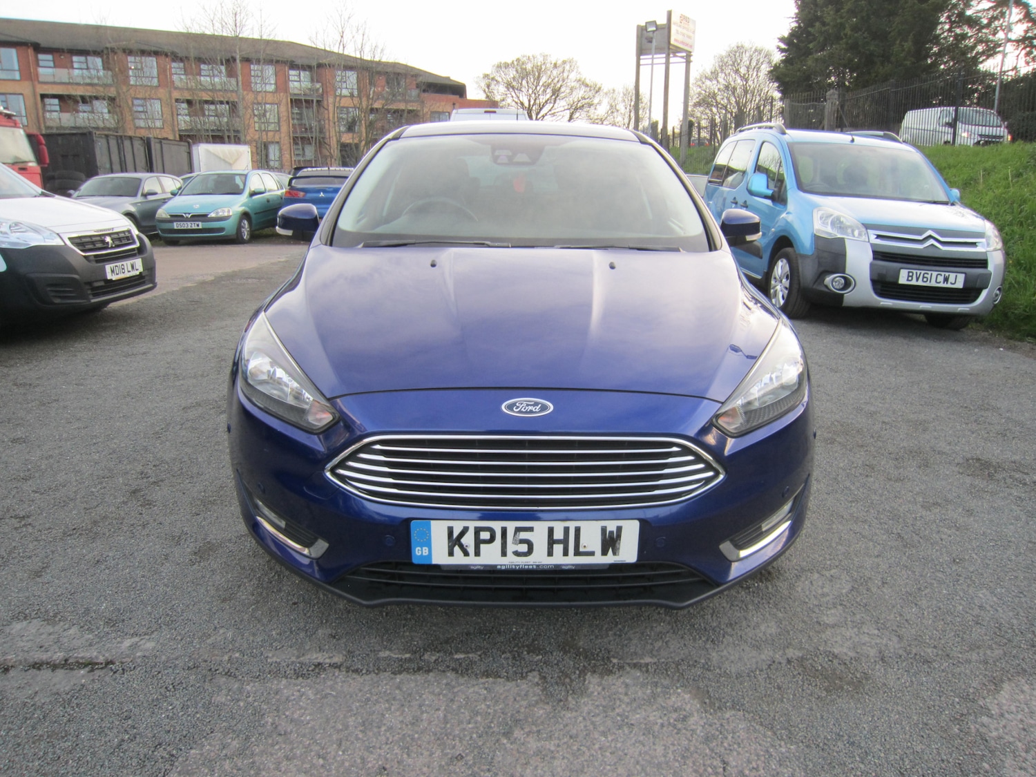 Used Ford Focus 2015 for sale - 78043188: Photo 2