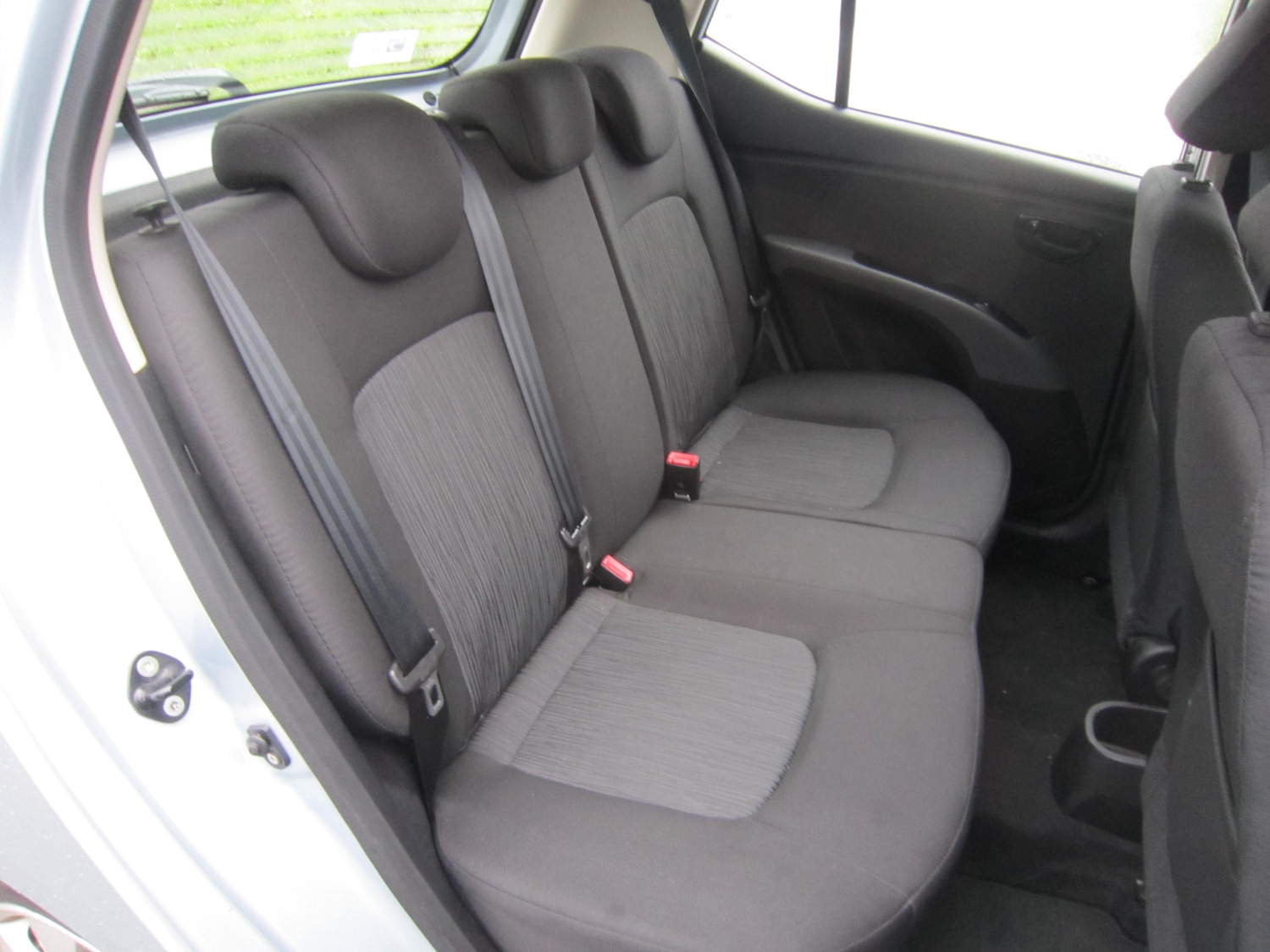 Used Hyundai i10 2012 for sale - 77418464: Photo 15