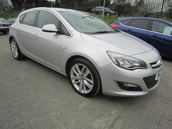 Vauxhall Astra feature image