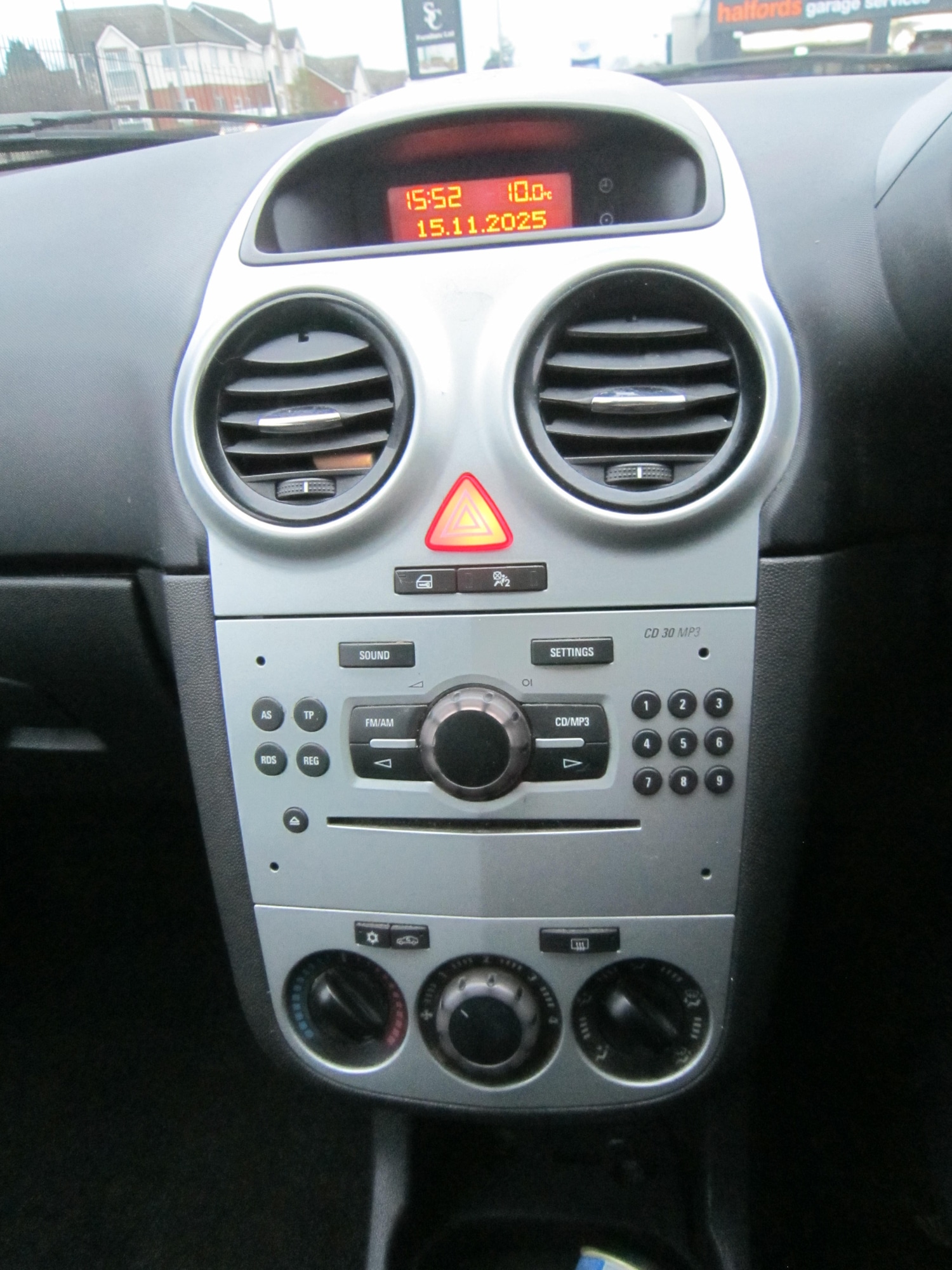 Used Vauxhall Corsa 2009 for sale - 76589943: Photo 12