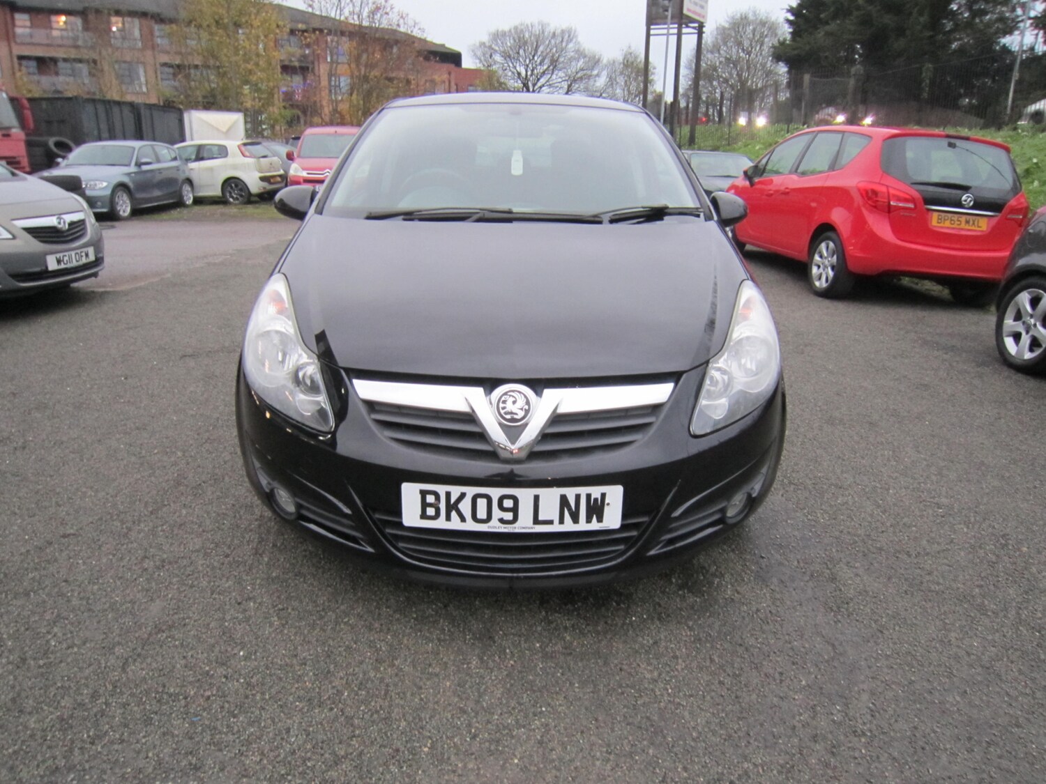 Used Vauxhall Corsa 2009 for sale - 76589943: Photo 2