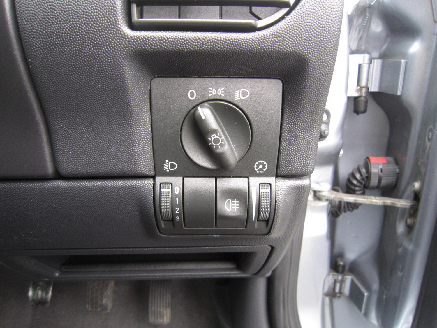 Used Vauxhall Corsa 2006 for sale - 76220532: Photo 13