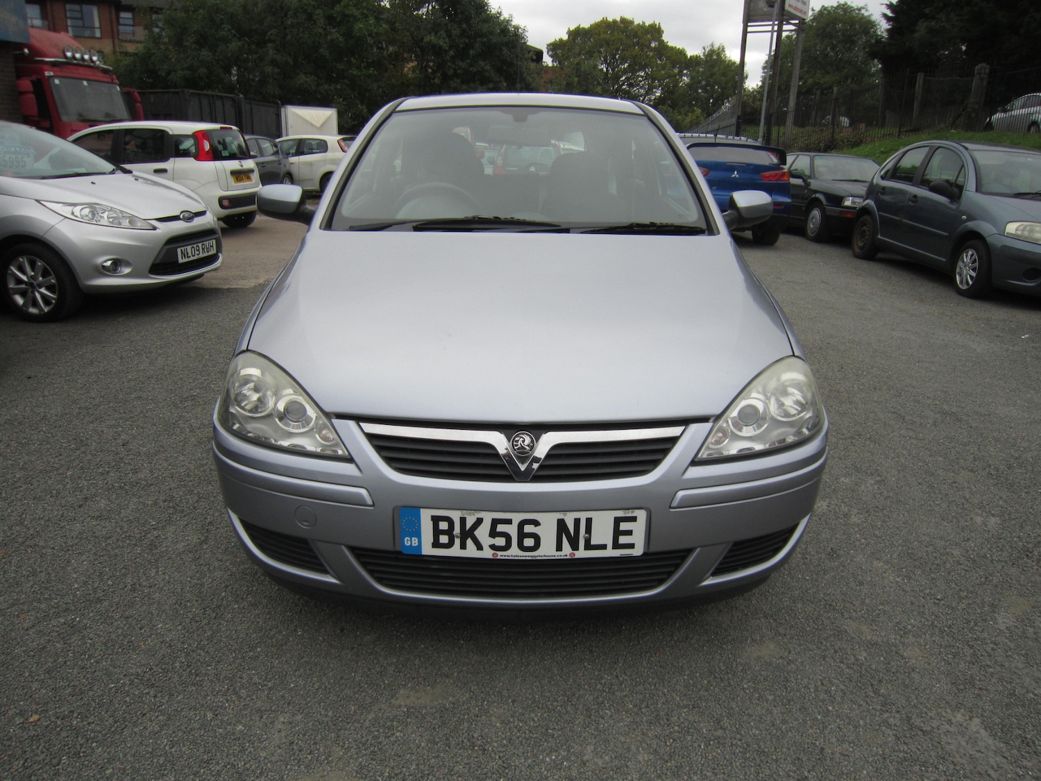 Used Vauxhall Corsa 2006 for sale - 76220532: Photo 2