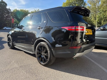 Used Land Rover Discovery 2018 for sale - 75727107: Photo