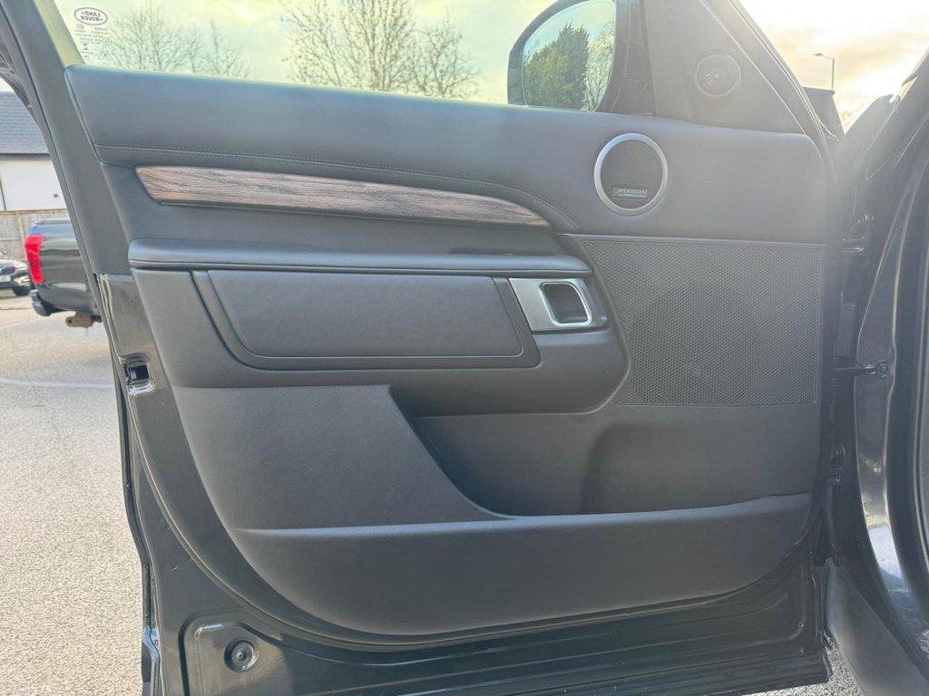 Used Land Rover Discovery 2019 for sale - 77890893: Photo 34